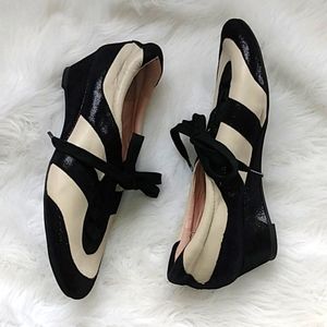 Taryn Rose leather shoes